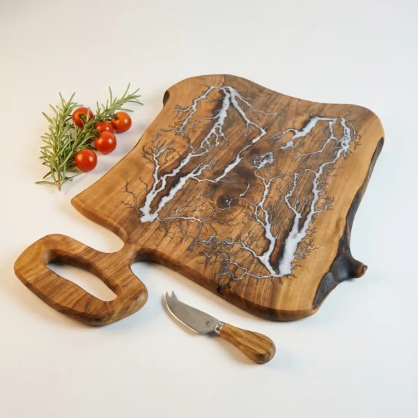 Tocator/Platou din lemn de nuc si rasina 55x38cm
